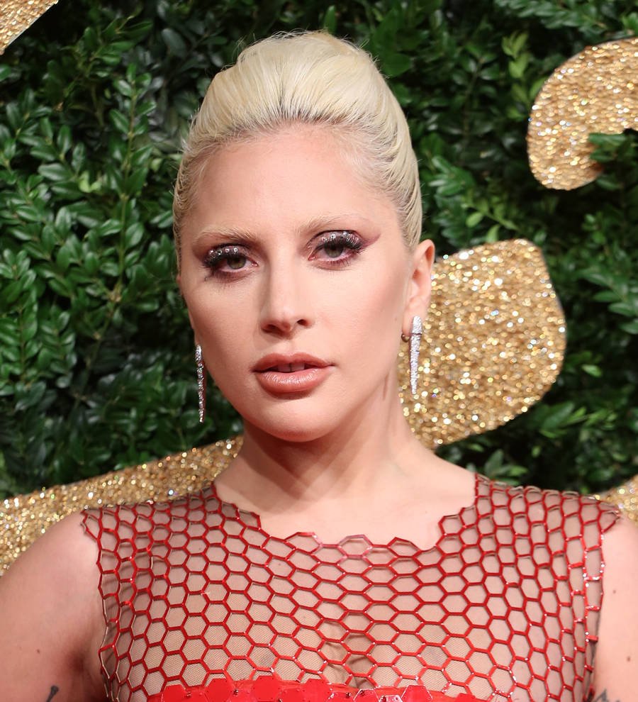 Lady Gaga to perform National Anthem at Super Bowl