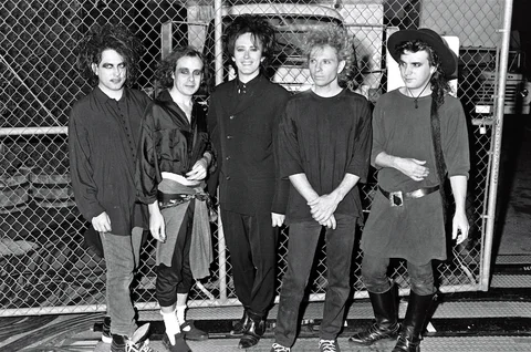 SUNDAY MUSIC VIDS: The Cure
