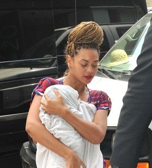 Beyonce showered with birthday wishes