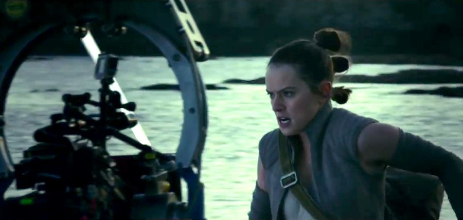 'Star Wars' Reel & 'A Wrinkle In Time' Trailer Get Fans Hype at D23 Expo!