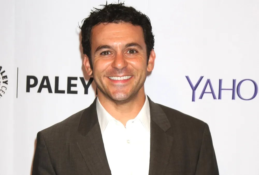 Fred Savage's Triumphant Return to TV (in Front of the Camera)!