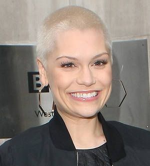 Jessie J battling throat issues