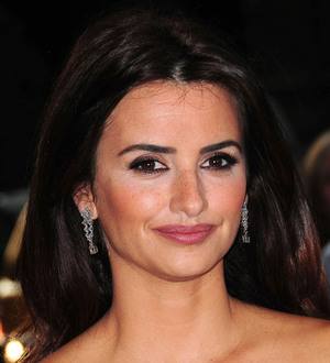 Penelope Cruz shows off comedic side in new Nintendo ad