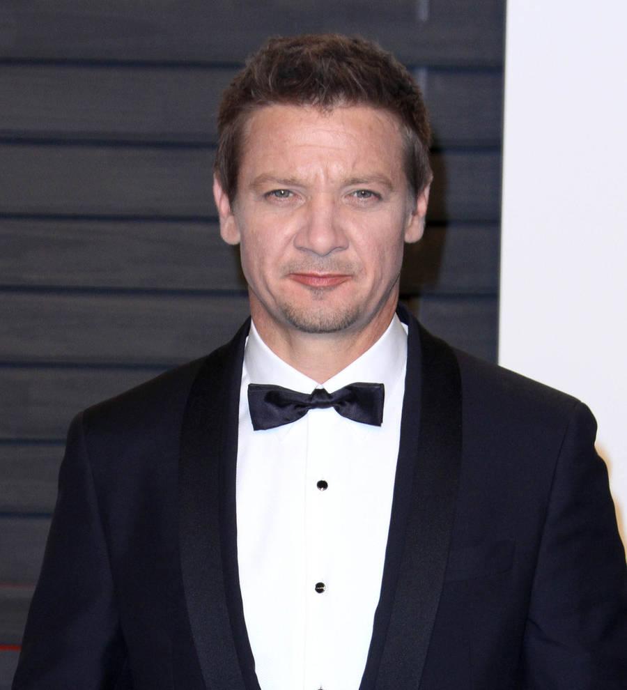 Jeremy Renner protects daughter from limelight