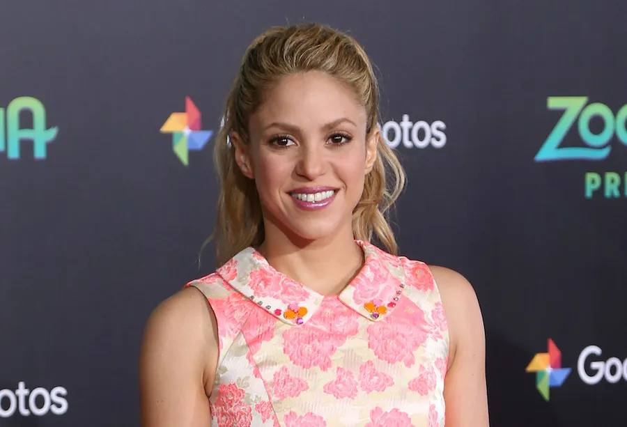 Killing With Kindness: 3 Famous Females Making A Difference