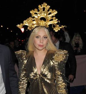 Lady Gaga plans backstage access for fans
