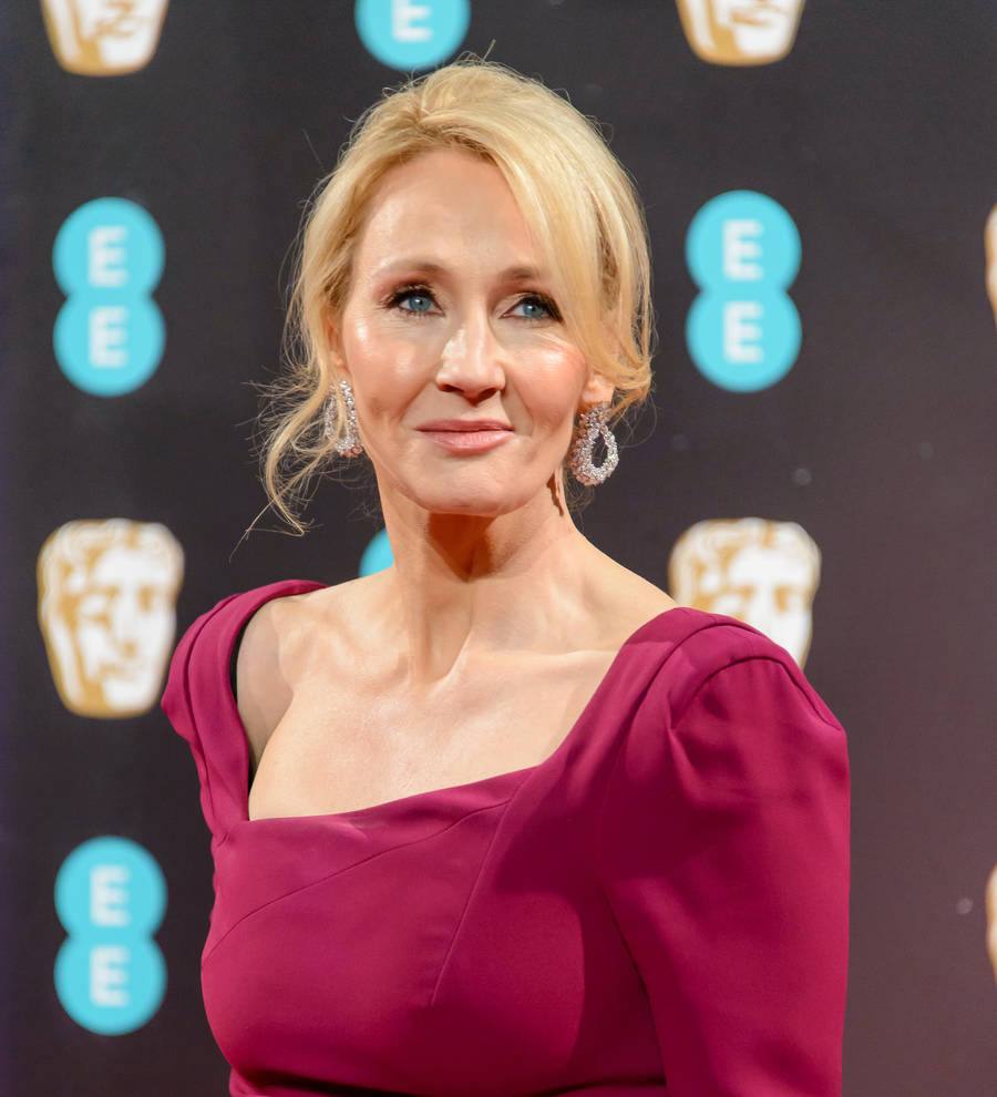 J.K. Rowling apologizes for killing off Professor Snape