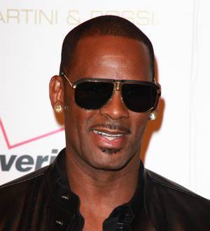 R. Kelly confirms Bieber collaboration reports