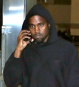 Kanye West apologises for fashion show delays
