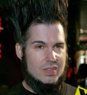 Metal icon Wayne Static dead at 48