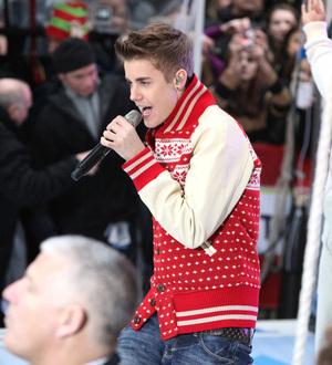 Bieber forgets lyrics during TV performance