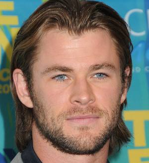 Kristen Stewart's punch left Chris Hemsworth with black eye
