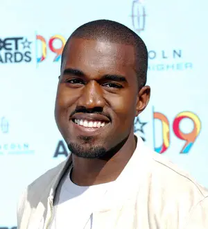 Kanye West Praises Chris Martin