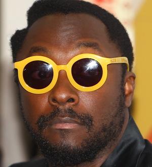 will.i.am in neck brace after car crash