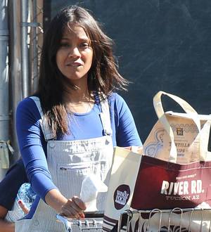 Zoe Saldana fuels pregnancy rumors with growing figure