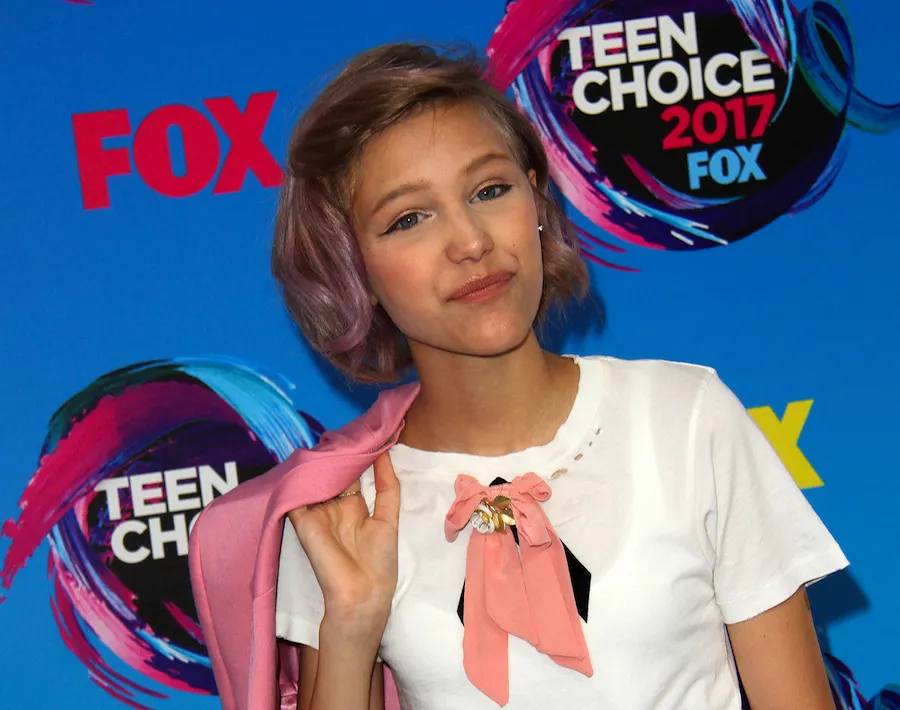 ARTIST TO WATCH: Grace VanderWaal