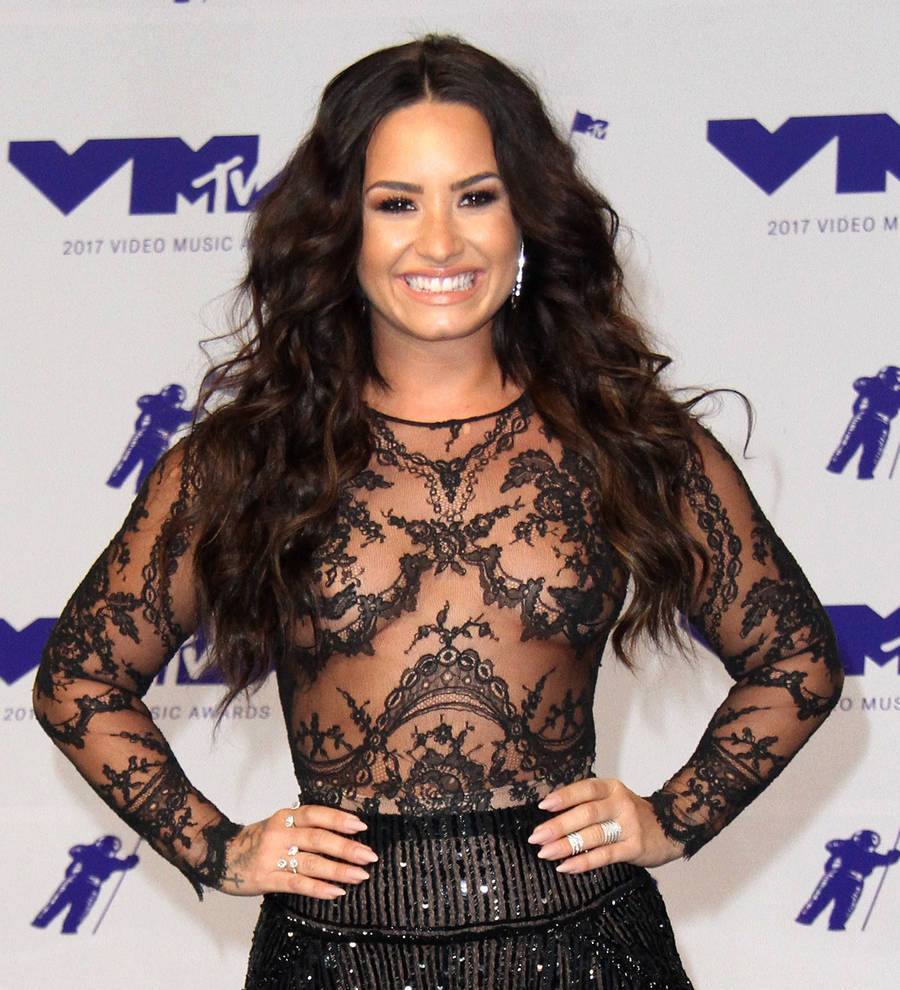 Demi Lovato transforms into Selena Quintanilla for Halloween