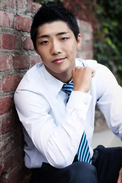 Q&A: "Arrested Development" Star Justin Lee