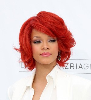 Rihanna buys crystal Monroe portrait