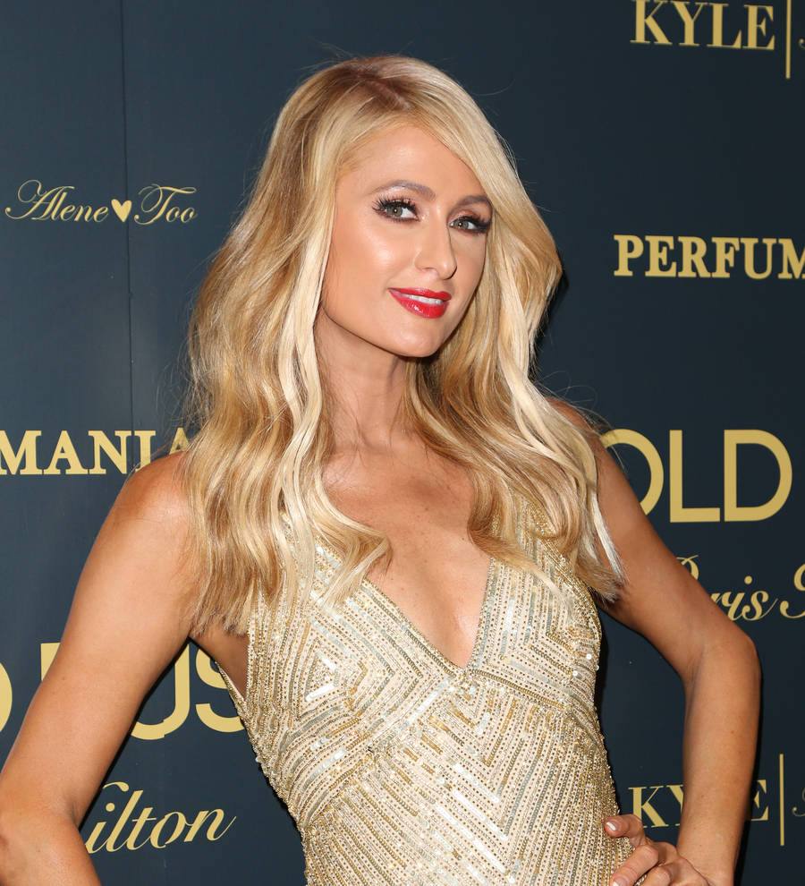 Paris Hilton walks the runway in Milan