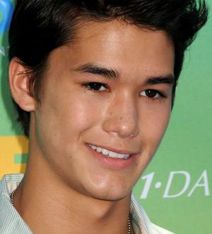 Boo Boo Stewart backs PETA adoption campaign