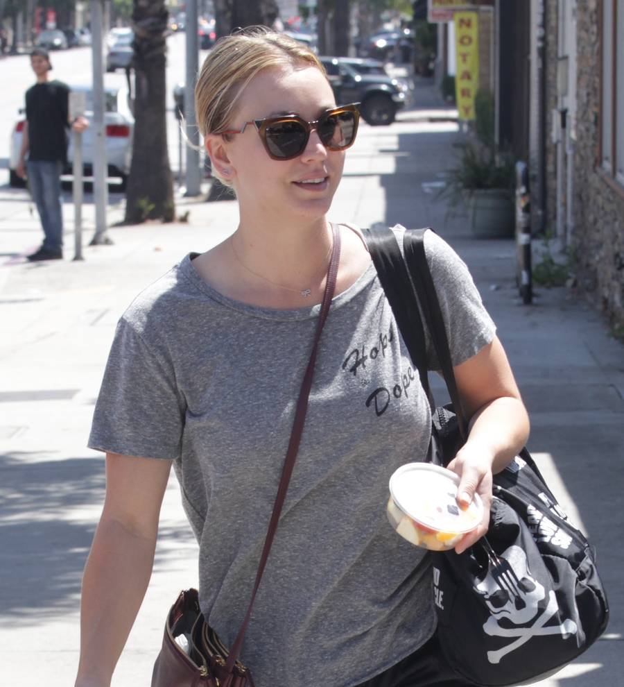 Kaley Cuoco finalises divorce