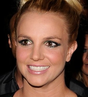 Britney Spears held song poll to thank fans