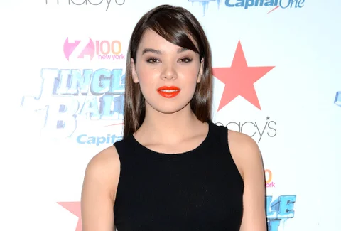 BEYOND IMDb: Hailee Steinfeld Spreading Her Wings!