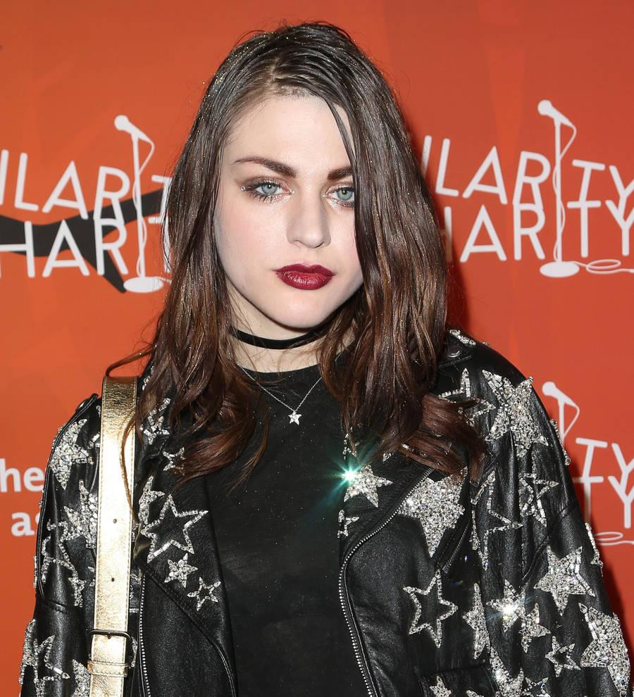Frances Bean Cobain's fight for father's guitar heading to court - report