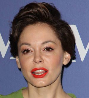 Rose McGowan engaged