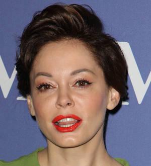 Rose McGowan engaged