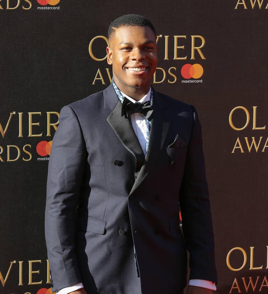 John Boyega jokingly apologizes to Star Wars fans attending his new play