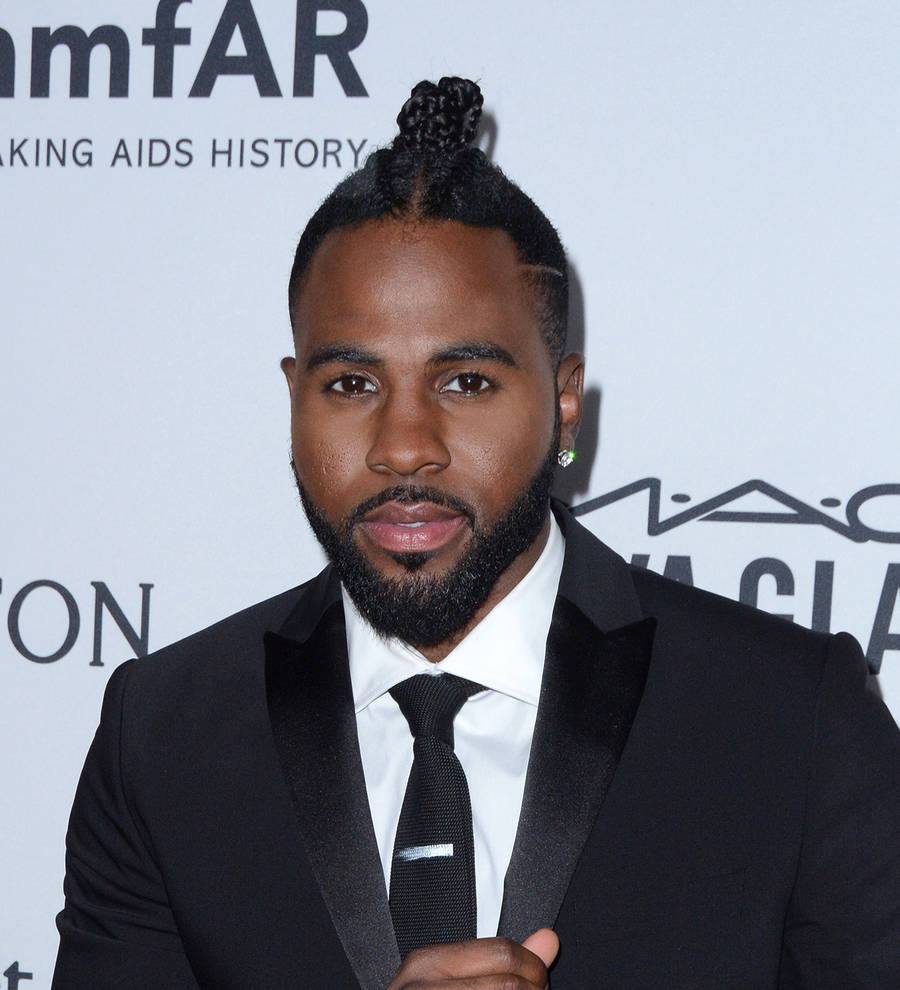 Jason DeRulo happy to be single after love flops