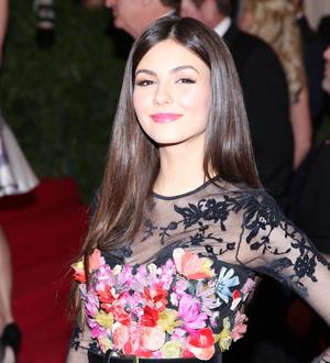 Victoria Justice has lost touch with Jamie Lynn Spears
