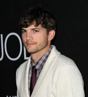 Ashton Kutcher and Mila Kunis attend funeral of Kabbalah leader