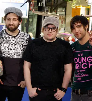 Fall Out Boy not split
