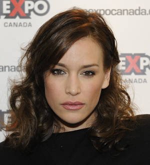 Piper Perabo is engaged - report