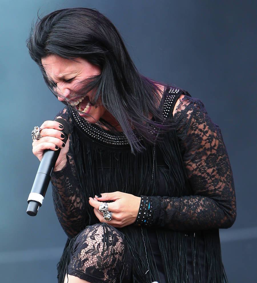 Cristina Scabbia tops Hottest Chicks in Hard Rock poll