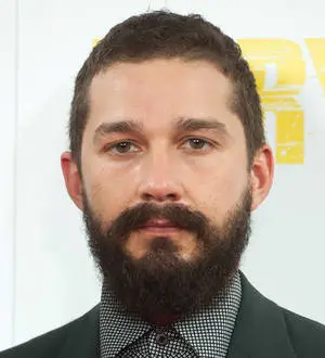 Shia LaBeouf warns child star to avoid booze