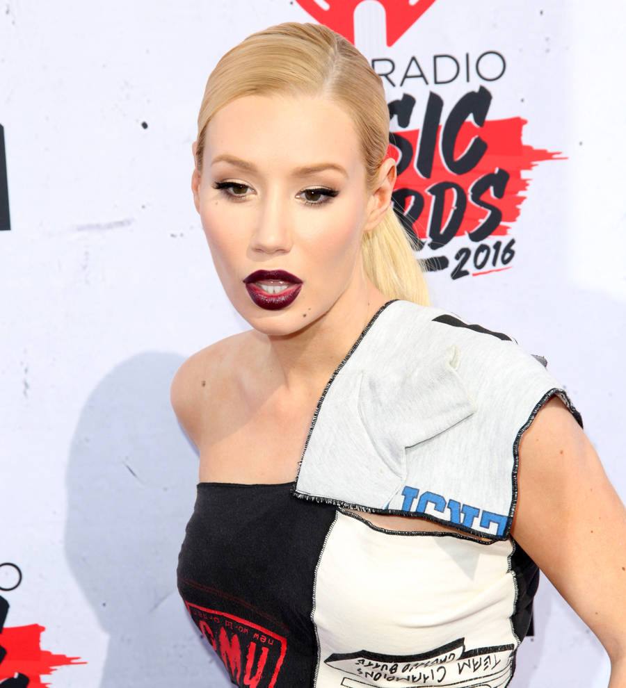 Iggy Azalea: 'I have to have a talk with Nick Young before I put the ring back on'