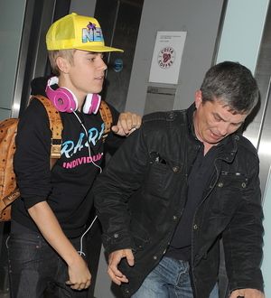 Justin Bieber's airport clash after fleeing mob
