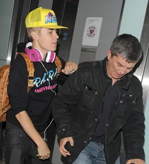 Justin Bieber's airport clash after fleeing mob