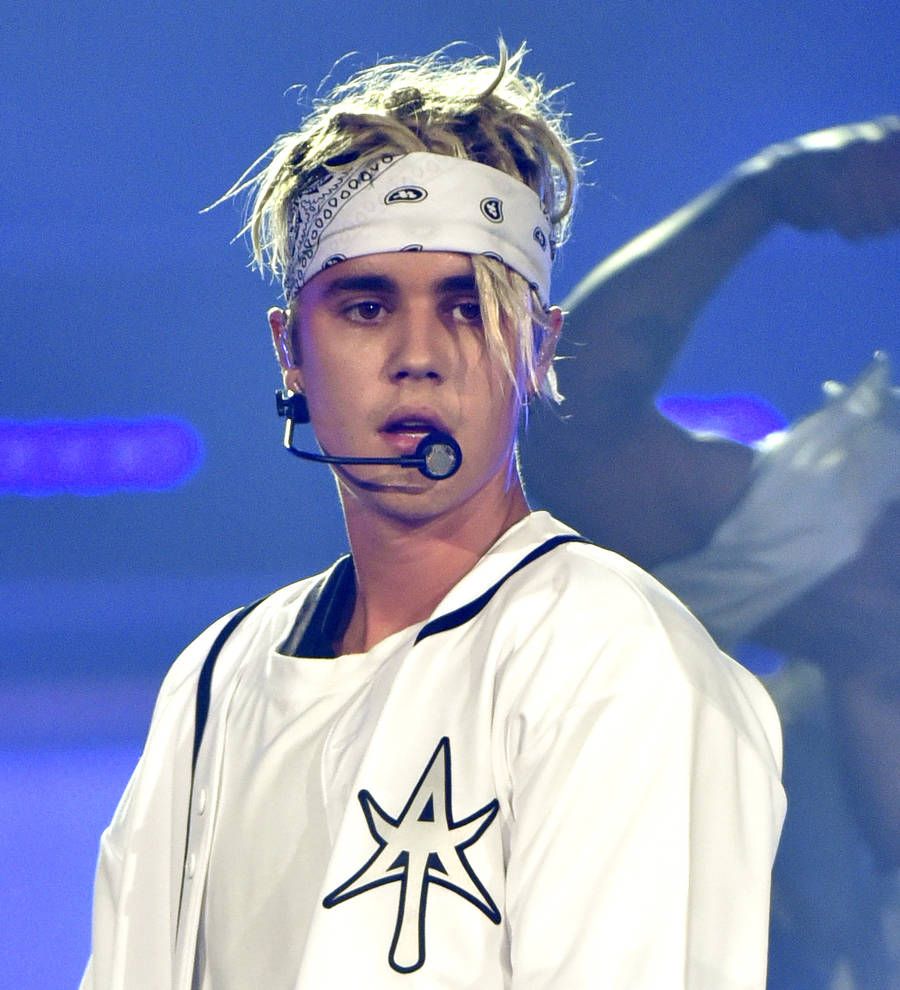 Justin Bieber issued formal warning over big cat encounters