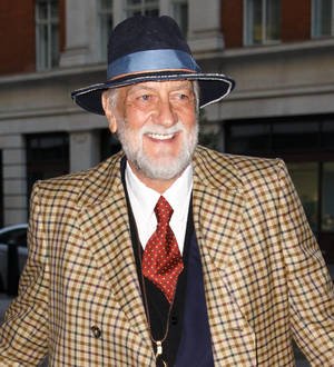 Mick Fleetwood falls ill at Fleetwood Mac gig