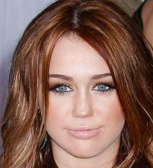 Miley Cyrus Quit Church Over Snappers