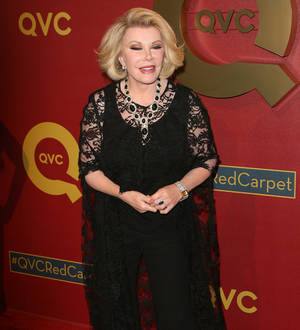 Joan Rivers attacks Lena Dunham over 'stay fat' message