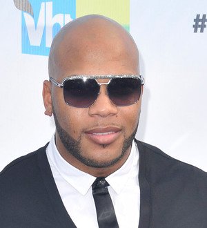 Flo Rida returns to the top as Swift drops
