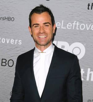 Justin Theroux was a circus snow cone vendor