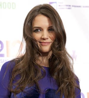 Katie Holmes and Taylor Swift cast in The Giver