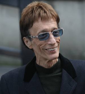 Robin Gibb's children to undergo medical tests
